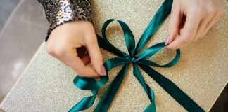 4 Ideas for special gifts to make them happy gifts